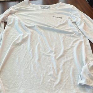 Ladies cover Columbia